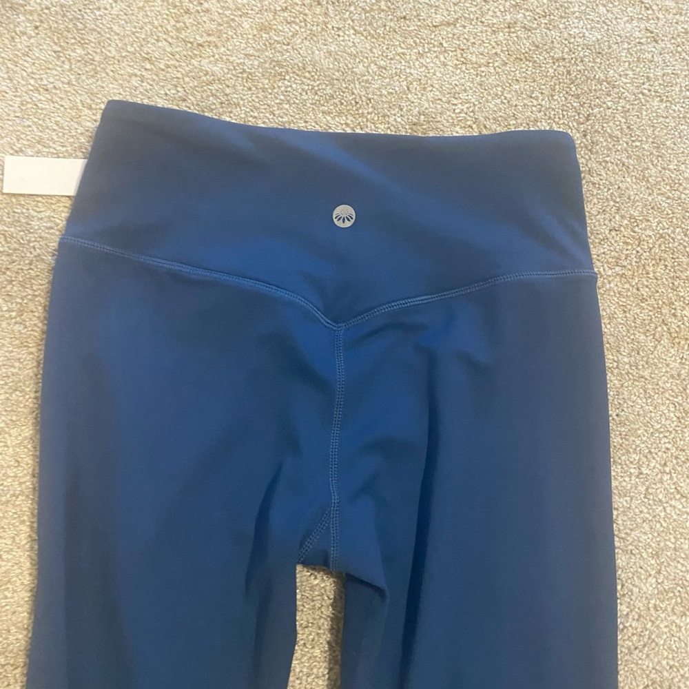 Senita Athletics Navy streamline Leggings with White Stripes - Picture 4 of 4